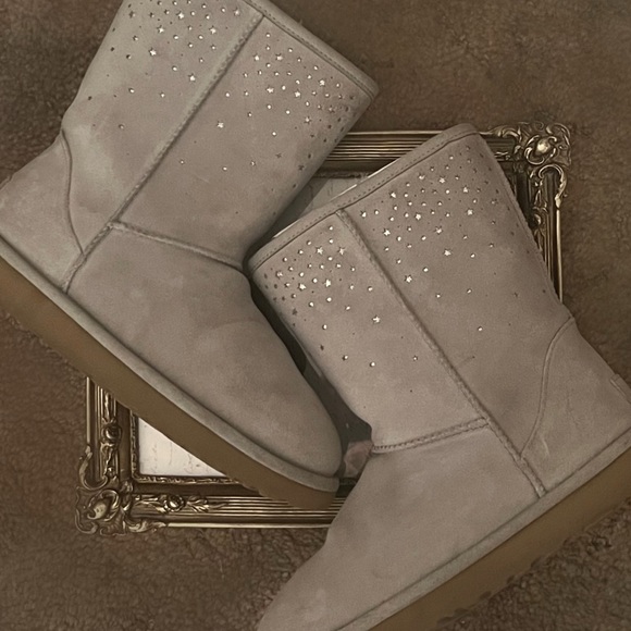 UGG • Seal Gray Gleaming Stargirl Classic Boots - Picture 10 of 10